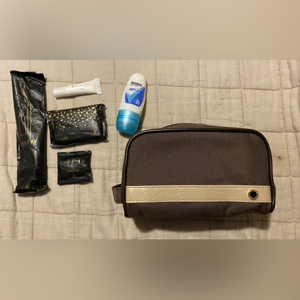 BVLGARI for EMIRATES airplane dopp kit, travel cosmetic bag with accesso…